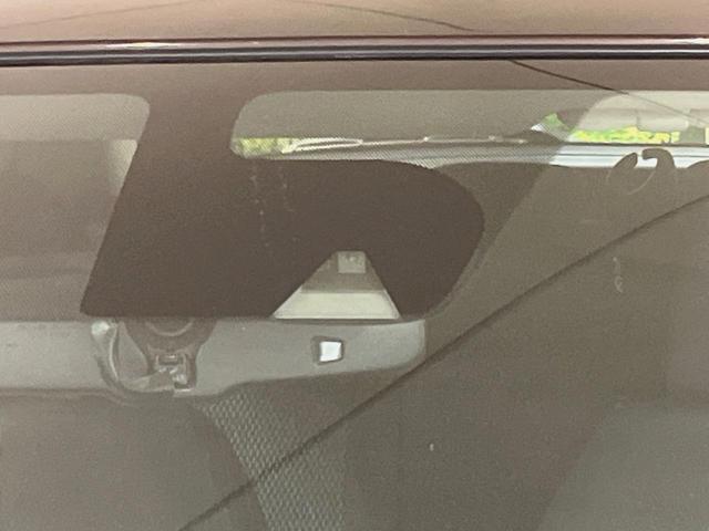 ノート X Vセレクション+セーフティII 全周囲カメラ 衝突被害軽減システム 禁煙車 コーナーセンサー スマートキー LEDヘッド オートライト オートエアコン CD DVD再生 地デジ(3枚目)