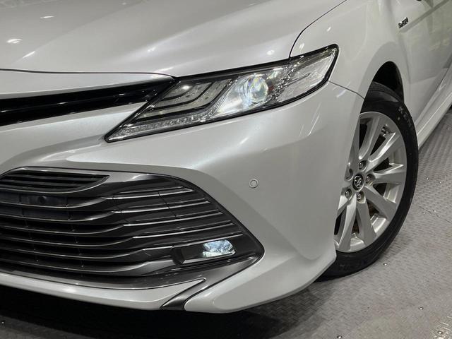 カムリ ＷＳ　バックカメラ　衝突被害軽減システム　レーダークルーズ　禁煙車　ハーフレザーシート　パワーシート　ドラレコ　コーナーセンサー　スマートキー　ＬＥＤヘッド　ビルトインＥＴＣ　純正１７インチアルミ（12枚目）