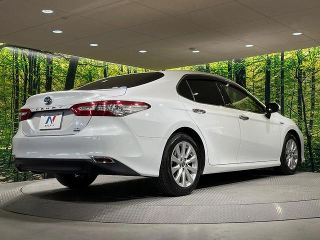 カムリ ＷＳ　バックカメラ　衝突被害軽減システム　レーダークルーズ　禁煙車　ハーフレザーシート　パワーシート　ドラレコ　コーナーセンサー　スマートキー　ＬＥＤヘッド　ビルトインＥＴＣ　純正１７インチアルミ（17枚目）