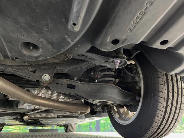 カムリ ＷＳ　バックカメラ　衝突被害軽減システム　レーダークルーズ　禁煙車　ハーフレザーシート　パワーシート　ドラレコ　コーナーセンサー　スマートキー　ＬＥＤヘッド　ビルトインＥＴＣ　純正１７インチアルミ（20枚目）