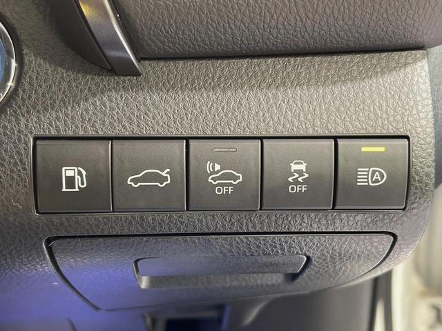 カムリ ＷＳ　バックカメラ　衝突被害軽減システム　レーダークルーズ　禁煙車　ハーフレザーシート　パワーシート　ドラレコ　コーナーセンサー　スマートキー　ＬＥＤヘッド　ビルトインＥＴＣ　純正１７インチアルミ（35枚目）