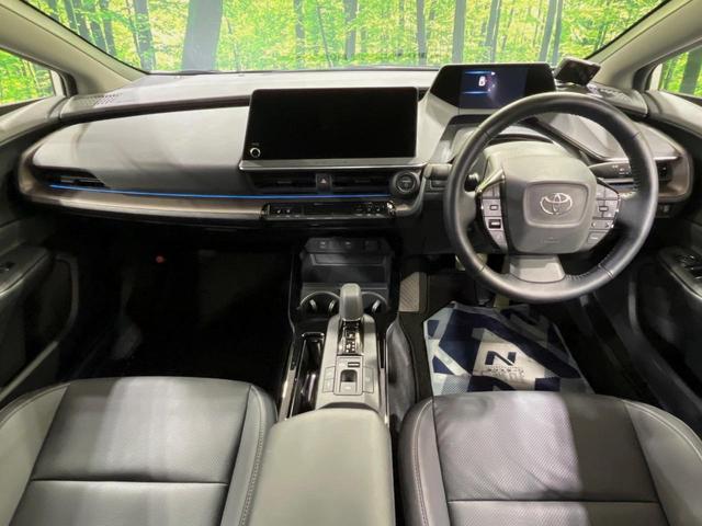 プリウス Ｚ　フルエアロ　バックカメラ　衝突被害軽減システム　レーダークルーズ　禁煙車　電動リアゲート　レザー調シート　前席シートエアコン　パワーシート　コーナーセンサー　スマートキー　ＬＥＤヘッド　ＥＴＣ２．０（2枚目）