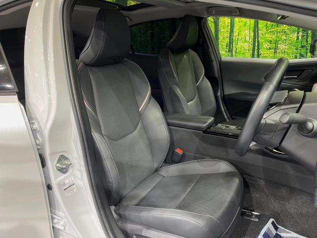 プリウス Ｚ　フルエアロ　バックカメラ　衝突被害軽減システム　レーダークルーズ　禁煙車　電動リアゲート　レザー調シート　前席シートエアコン　パワーシート　コーナーセンサー　スマートキー　ＬＥＤヘッド　ＥＴＣ２．０（8枚目）