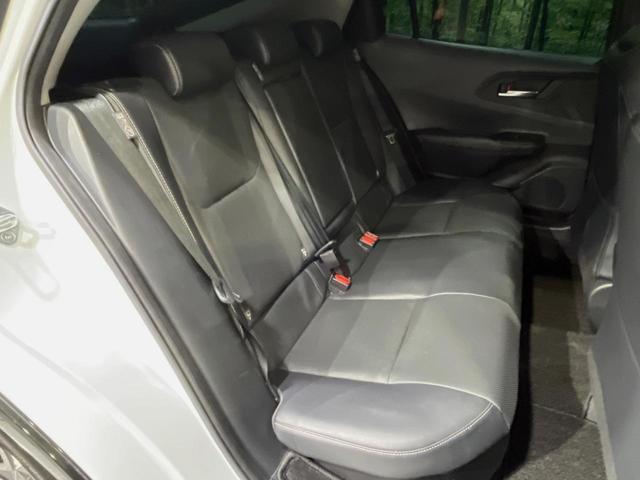 プリウス Ｚ　フルエアロ　バックカメラ　衝突被害軽減システム　レーダークルーズ　禁煙車　電動リアゲート　レザー調シート　前席シートエアコン　パワーシート　コーナーセンサー　スマートキー　ＬＥＤヘッド　ＥＴＣ２．０（9枚目）