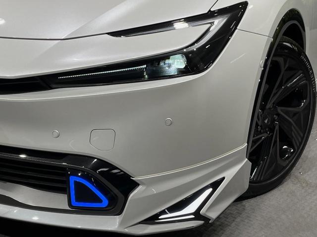 プリウス Ｚ　フルエアロ　バックカメラ　衝突被害軽減システム　レーダークルーズ　禁煙車　電動リアゲート　レザー調シート　前席シートエアコン　パワーシート　コーナーセンサー　スマートキー　ＬＥＤヘッド　ＥＴＣ２．０（12枚目）