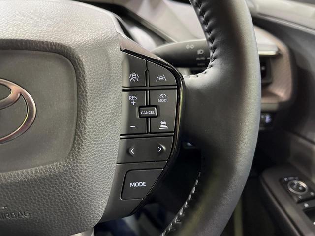 プリウス Ｚ　フルエアロ　バックカメラ　衝突被害軽減システム　レーダークルーズ　禁煙車　電動リアゲート　レザー調シート　前席シートエアコン　パワーシート　コーナーセンサー　スマートキー　ＬＥＤヘッド　ＥＴＣ２．０（41枚目）