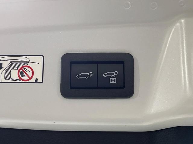 プリウス Ｚ　フルエアロ　バックカメラ　衝突被害軽減システム　レーダークルーズ　禁煙車　電動リアゲート　レザー調シート　前席シートエアコン　パワーシート　コーナーセンサー　スマートキー　ＬＥＤヘッド　ＥＴＣ２．０（48枚目）