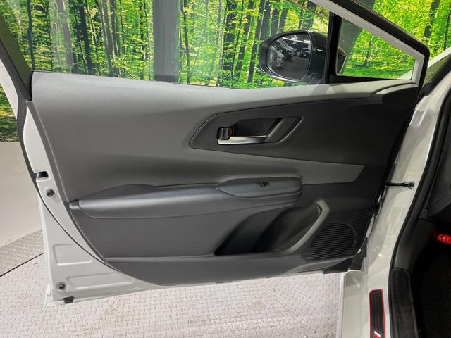 プリウス Ｚ　フルエアロ　バックカメラ　衝突被害軽減システム　レーダークルーズ　禁煙車　電動リアゲート　レザー調シート　前席シートエアコン　パワーシート　コーナーセンサー　スマートキー　ＬＥＤヘッド　ＥＴＣ２．０（51枚目）