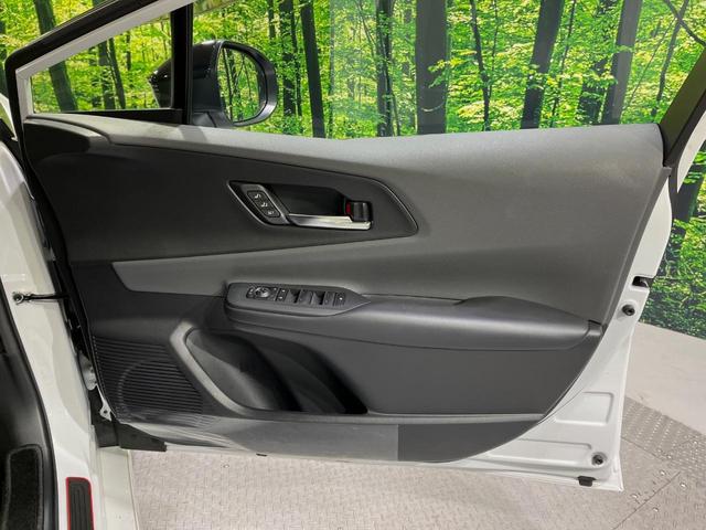 プリウス Ｚ　フルエアロ　バックカメラ　衝突被害軽減システム　レーダークルーズ　禁煙車　電動リアゲート　レザー調シート　前席シートエアコン　パワーシート　コーナーセンサー　スマートキー　ＬＥＤヘッド　ＥＴＣ２．０（52枚目）