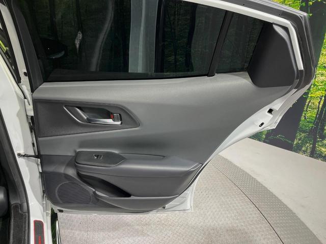 プリウス Ｚ　フルエアロ　バックカメラ　衝突被害軽減システム　レーダークルーズ　禁煙車　電動リアゲート　レザー調シート　前席シートエアコン　パワーシート　コーナーセンサー　スマートキー　ＬＥＤヘッド　ＥＴＣ２．０（54枚目）