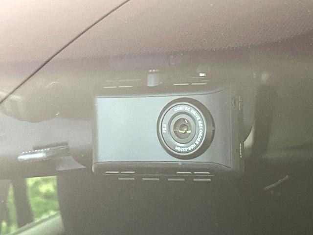 フィット １３Ｇ・Ｆパッケージ　コンフォートエディション　ＳＤナビ　バックカメラ　禁煙車　ＬＥＤヘッドライト　ＥＴＣ　ドライブレコーダー　シートヒーター　フルセグＴＶ　Ｂｌｕｅｔｏｏｔｈ　スマートキー　プッシュスタート　オートエアコン（6枚目）