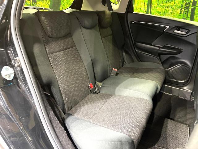 フィット １３Ｇ・Ｆパッケージ　コンフォートエディション　ＳＤナビ　バックカメラ　禁煙車　ＬＥＤヘッドライト　ＥＴＣ　ドライブレコーダー　シートヒーター　フルセグＴＶ　Ｂｌｕｅｔｏｏｔｈ　スマートキー　プッシュスタート　オートエアコン（9枚目）