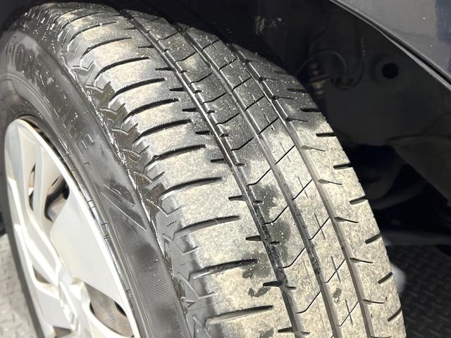 フィット １３Ｇ・Ｆパッケージ　コンフォートエディション　ＳＤナビ　バックカメラ　禁煙車　ＬＥＤヘッドライト　ＥＴＣ　ドライブレコーダー　シートヒーター　フルセグＴＶ　Ｂｌｕｅｔｏｏｔｈ　スマートキー　プッシュスタート　オートエアコン（24枚目）