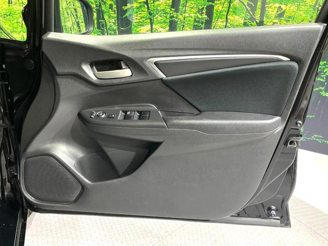 フィット １３Ｇ・Ｆパッケージ　コンフォートエディション　ＳＤナビ　バックカメラ　禁煙車　ＬＥＤヘッドライト　ＥＴＣ　ドライブレコーダー　シートヒーター　フルセグＴＶ　Ｂｌｕｅｔｏｏｔｈ　スマートキー　プッシュスタート　オートエアコン（37枚目）