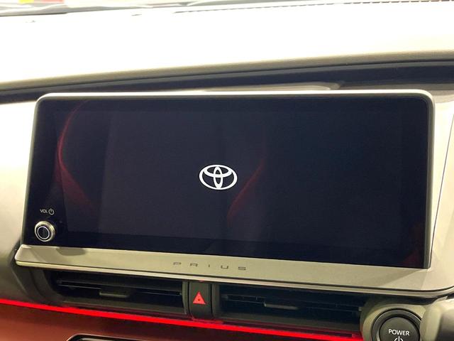 プリウス Ｚ　純正１２．３型ナビ　全周囲カメラ　１００Ｖ電源　２．０ＥＴＣ　電動リアゲート　前席シートエアコン　パワーシート　ドラレコ　コーナーセンサー　スマートキー　ＬＥＤヘッドライト　禁煙車　純正アルミホイール（3枚目）