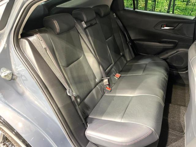 プリウス Ｚ　純正１２．３型ナビ　全周囲カメラ　１００Ｖ電源　２．０ＥＴＣ　電動リアゲート　前席シートエアコン　パワーシート　ドラレコ　コーナーセンサー　スマートキー　ＬＥＤヘッドライト　禁煙車　純正アルミホイール（9枚目）