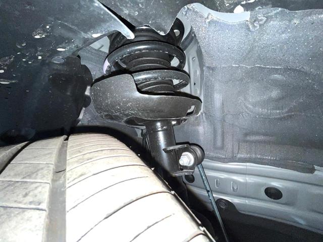 プリウス Ｚ　純正１２．３型ナビ　全周囲カメラ　１００Ｖ電源　２．０ＥＴＣ　電動リアゲート　前席シートエアコン　パワーシート　ドラレコ　コーナーセンサー　スマートキー　ＬＥＤヘッドライト　禁煙車　純正アルミホイール（21枚目）