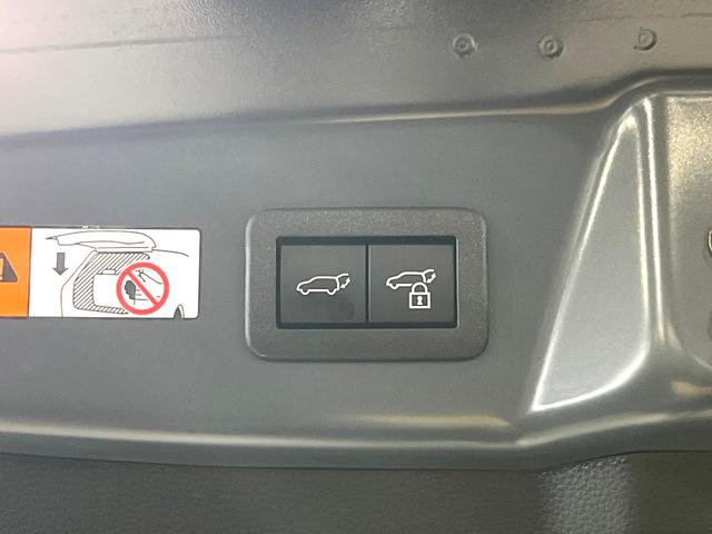 プリウス Ｚ　純正１２．３型ナビ　全周囲カメラ　１００Ｖ電源　２．０ＥＴＣ　電動リアゲート　前席シートエアコン　パワーシート　ドラレコ　コーナーセンサー　スマートキー　ＬＥＤヘッドライト　禁煙車　純正アルミホイール（37枚目）