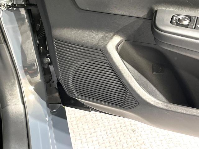 プリウス Ｚ　純正１２．３型ナビ　全周囲カメラ　１００Ｖ電源　２．０ＥＴＣ　電動リアゲート　前席シートエアコン　パワーシート　ドラレコ　コーナーセンサー　スマートキー　ＬＥＤヘッドライト　禁煙車　純正アルミホイール（42枚目）