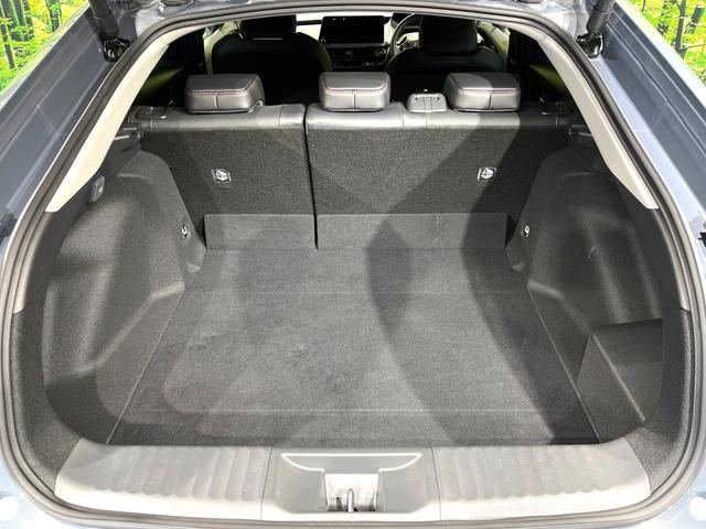 プリウス Ｚ　純正１２．３型ナビ　全周囲カメラ　１００Ｖ電源　２．０ＥＴＣ　電動リアゲート　前席シートエアコン　パワーシート　ドラレコ　コーナーセンサー　スマートキー　ＬＥＤヘッドライト　禁煙車　純正アルミホイール（50枚目）
