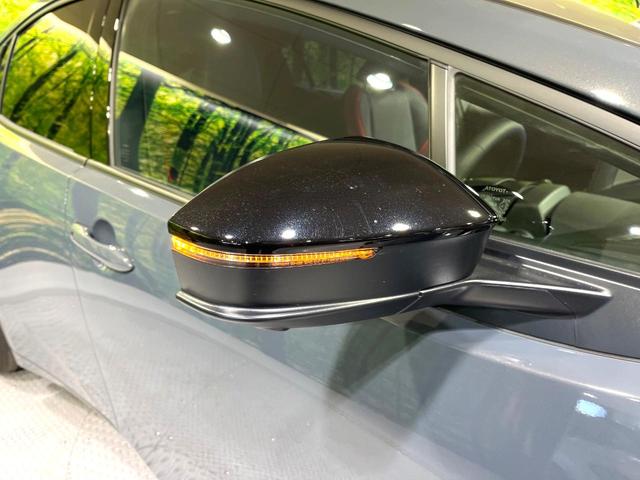 プリウス Ｚ　純正１２．３型ナビ　全周囲カメラ　１００Ｖ電源　２．０ＥＴＣ　電動リアゲート　前席シートエアコン　パワーシート　ドラレコ　コーナーセンサー　スマートキー　ＬＥＤヘッドライト　禁煙車　純正アルミホイール（56枚目）