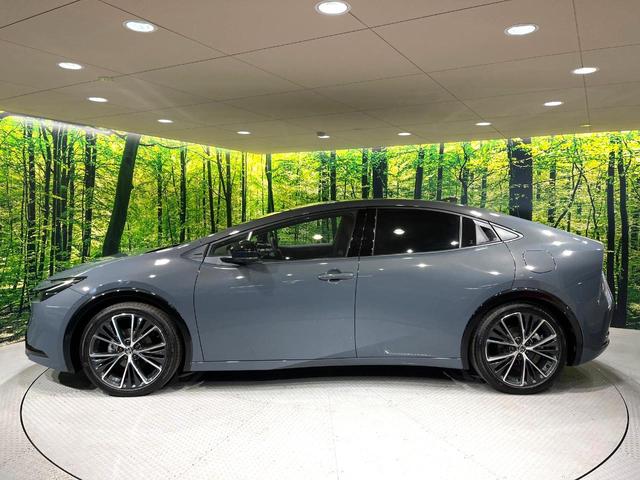 プリウス Ｚ　純正１２．３型ナビ　全周囲カメラ　１００Ｖ電源　２．０ＥＴＣ　電動リアゲート　前席シートエアコン　パワーシート　ドラレコ　コーナーセンサー　スマートキー　ＬＥＤヘッドライト　禁煙車　純正アルミホイール（60枚目）