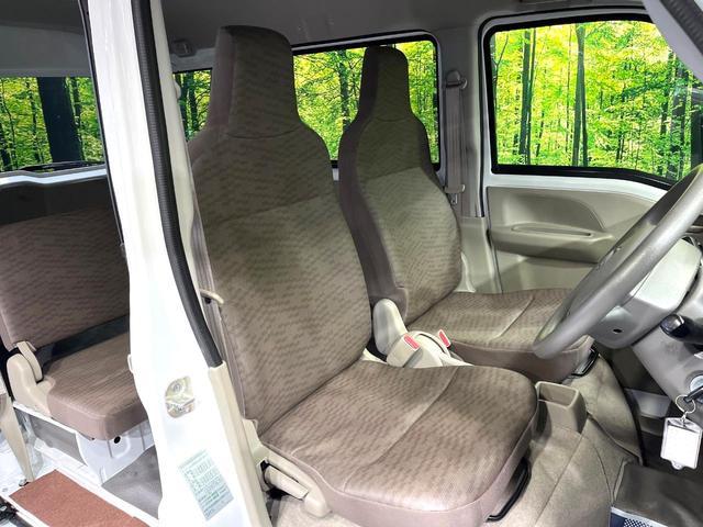 ＮＶ１００クリッパーバン ＤＸ　純正ナビ　バックカメラ　禁煙車　ＥＴＣ　Ｂｌｕｅｔｏｏｔｈ　ＣＤ　フルセグ（8枚目）