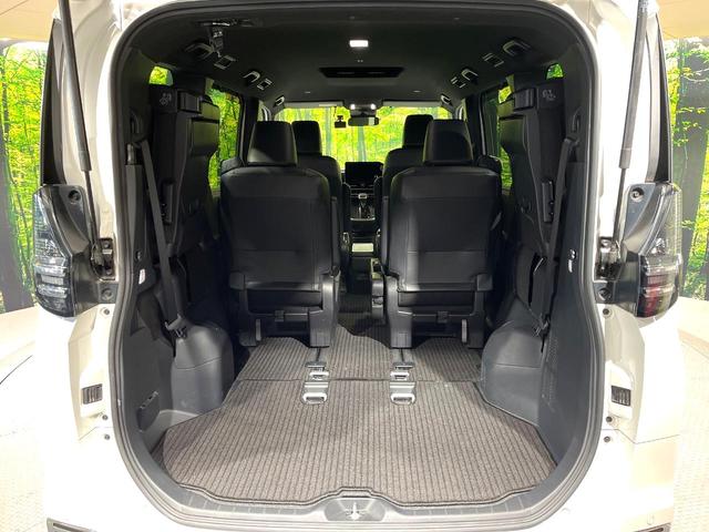 ヴォクシー Ｓ－Ｚ　両側電動ドア　バックカメラ　衝突被害軽減システム　レーダークルーズ　禁煙車　ハーフレザーシート　ドラレコ　コーナーセンサー　スマートキー　ＬＥＤヘッド　ＥＴＣ２．０　純正１７インチアルミ（11枚目）