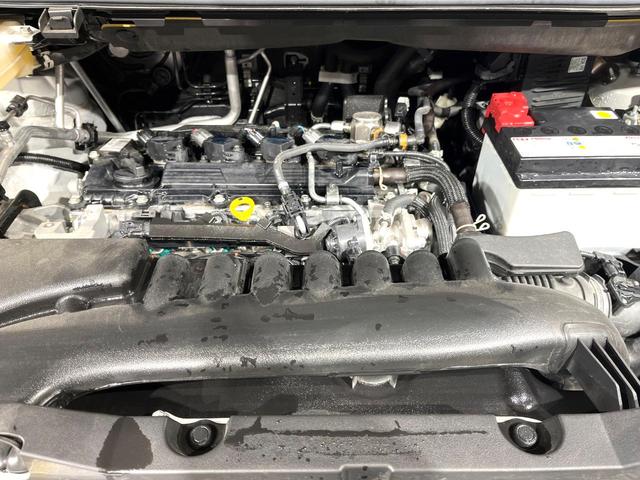 ヴォクシー Ｓ－Ｚ　両側電動ドア　バックカメラ　衝突被害軽減システム　レーダークルーズ　禁煙車　ハーフレザーシート　ドラレコ　コーナーセンサー　スマートキー　ＬＥＤヘッド　ＥＴＣ２．０　純正１７インチアルミ（19枚目）