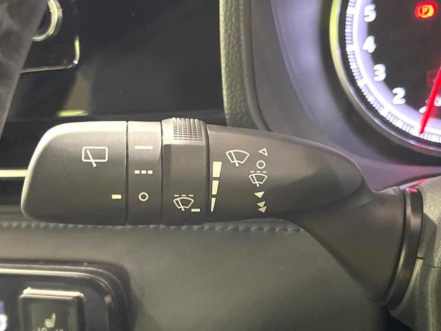 ヴォクシー Ｓ－Ｚ　両側電動ドア　バックカメラ　衝突被害軽減システム　レーダークルーズ　禁煙車　ハーフレザーシート　ドラレコ　コーナーセンサー　スマートキー　ＬＥＤヘッド　ＥＴＣ２．０　純正１７インチアルミ（29枚目）