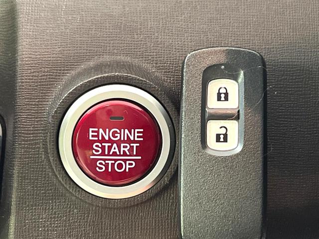 Ｎ－ＯＮＥ Ｇ　純正ナビ　バックカメラ　禁煙車　スマートキー　オートエアコン　Ｂｌｕｅｔｏｏｔｈ　ＣＤ　横滑り防止装置　電動格納ドアミラー　ヘッドライトレベライザー（7枚目）