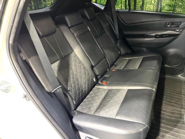 ハリアー プレミアム　純正９型ナビ　バックカメラ　ＥＴＣ　ドラレコ　禁煙車　三眼ＬＥＤヘッド　シーケンシャルウィンカー　電動リアゲート　電子パーキング　パワーシート　クリアランスソナー　衝突軽減　レーダークルーズ（9枚目）