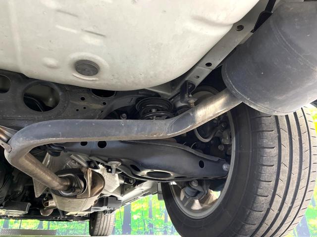 ハリアー プレミアム　純正９型ナビ　バックカメラ　ＥＴＣ　ドラレコ　禁煙車　三眼ＬＥＤヘッド　シーケンシャルウィンカー　電動リアゲート　電子パーキング　パワーシート　クリアランスソナー　衝突軽減　レーダークルーズ（20枚目）