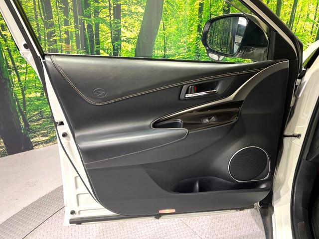 ハリアー プレミアム　純正９型ナビ　バックカメラ　ＥＴＣ　ドラレコ　禁煙車　三眼ＬＥＤヘッド　シーケンシャルウィンカー　電動リアゲート　電子パーキング　パワーシート　クリアランスソナー　衝突軽減　レーダークルーズ（45枚目）