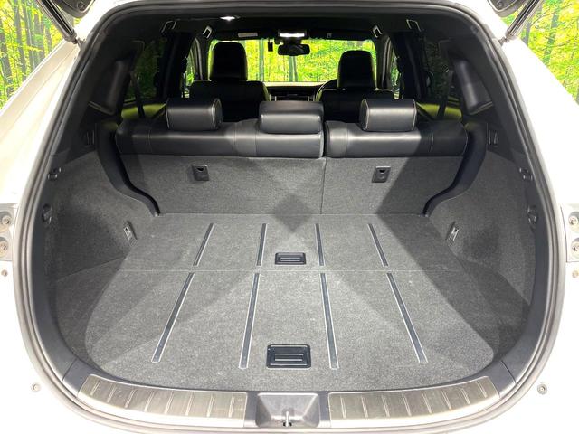 ハリアー プレミアム　純正９型ナビ　バックカメラ　ＥＴＣ　ドラレコ　禁煙車　三眼ＬＥＤヘッド　シーケンシャルウィンカー　電動リアゲート　電子パーキング　パワーシート　クリアランスソナー　衝突軽減　レーダークルーズ（50枚目）