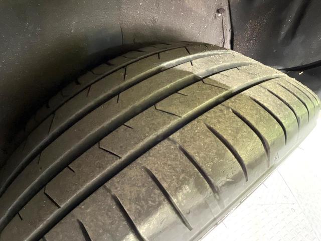 ハリアー プレミアム　純正９型ナビ　バックカメラ　ＥＴＣ　ドラレコ　禁煙車　三眼ＬＥＤヘッド　シーケンシャルウィンカー　電動リアゲート　電子パーキング　パワーシート　クリアランスソナー　衝突軽減　レーダークルーズ（54枚目）