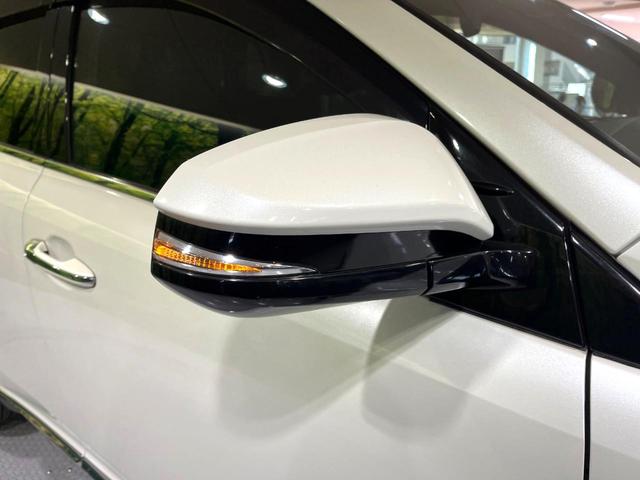 ハリアー プレミアム　純正９型ナビ　バックカメラ　ＥＴＣ　ドラレコ　禁煙車　三眼ＬＥＤヘッド　シーケンシャルウィンカー　電動リアゲート　電子パーキング　パワーシート　クリアランスソナー　衝突軽減　レーダークルーズ（56枚目）