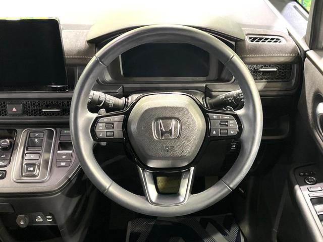 ステップワゴン ｅ：ＨＥＶスパーダ　プレミアムライン　純正１１．４型ナビ　両側電動ドア　全周囲カメラ　衝突被害軽減システム　禁煙車　電動リアゲート　ハーフレザーシート　コーナーセンサー　ＬＥＤヘッド　ビルトインＥＴＣ　純正１７インチアルミ（12枚目）