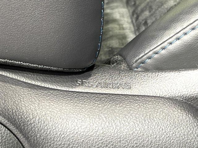 ヴォクシー Ｓ－Ｚ　純正１０．５型ナビ　バックカメラ　両側電動スライドドア　レーダークルーズコントロール　２．０ＥＴＣ　禁煙車　前席シートヒーター　スマートキー　ＬＥＤヘッドライト　フルセグＴＶ　衝突軽減システム（42枚目）