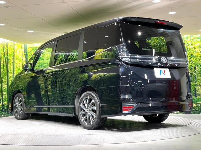 ヴォクシー Ｓ－Ｚ　純正１０．５型ナビ　バックカメラ　両側電動スライドドア　レーダークルーズコントロール　２．０ＥＴＣ　禁煙車　前席シートヒーター　スマートキー　ＬＥＤヘッドライト　フルセグＴＶ　衝突軽減システム（56枚目）