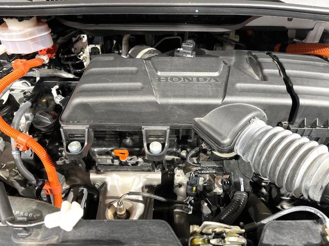 ステップワゴン ｅ：ＨＥＶスパーダ　プレミアムライン　後席モニター　純正１１．４型ナビ　全周囲カメラ　両側電動スライドドア　シートヒーター　禁煙車　スマートキー　ＬＥＤヘッドライト　アダプティブクルーズコントロール　ＥＴＣ　衝突軽減装置（19枚目）