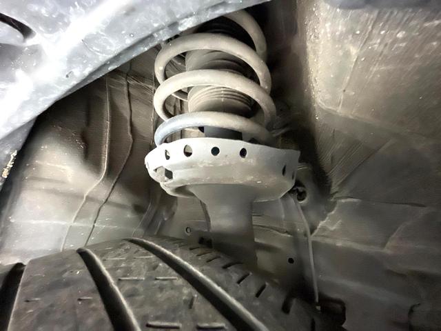 ステップワゴン ｅ：ＨＥＶスパーダ　プレミアムライン　後席モニター　純正１１．４型ナビ　全周囲カメラ　両側電動スライドドア　シートヒーター　禁煙車　スマートキー　ＬＥＤヘッドライト　アダプティブクルーズコントロール　ＥＴＣ　衝突軽減装置（21枚目）