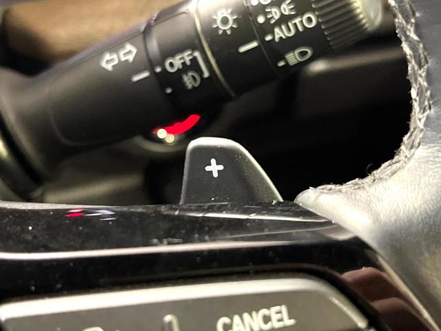 ステップワゴン ｅ：ＨＥＶスパーダ　プレミアムライン　後席モニター　純正１１．４型ナビ　全周囲カメラ　両側電動スライドドア　シートヒーター　禁煙車　スマートキー　ＬＥＤヘッドライト　アダプティブクルーズコントロール　ＥＴＣ　衝突軽減装置（33枚目）