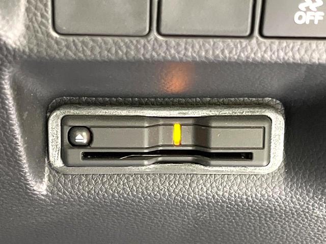 ステップワゴン ｅ：ＨＥＶスパーダ　プレミアムライン　後席モニター　純正１１．４型ナビ　全周囲カメラ　両側電動スライドドア　シートヒーター　禁煙車　スマートキー　ＬＥＤヘッドライト　アダプティブクルーズコントロール　ＥＴＣ　衝突軽減装置（36枚目）