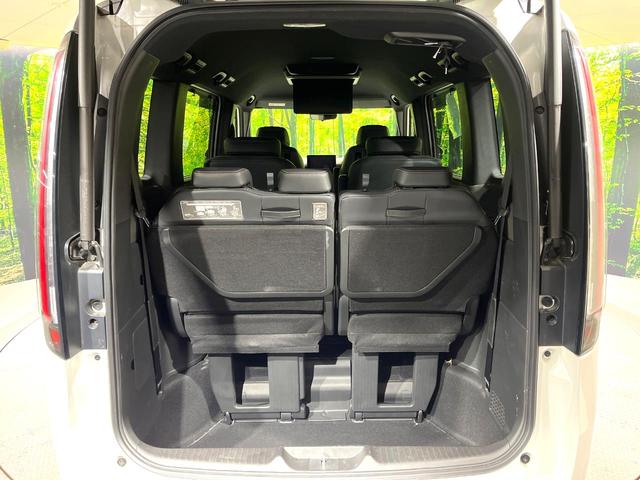 ステップワゴン ｅ：ＨＥＶスパーダ　プレミアムライン　後席モニター　純正１１．４型ナビ　全周囲カメラ　両側電動スライドドア　シートヒーター　禁煙車　スマートキー　ＬＥＤヘッドライト　アダプティブクルーズコントロール　ＥＴＣ　衝突軽減装置（42枚目）