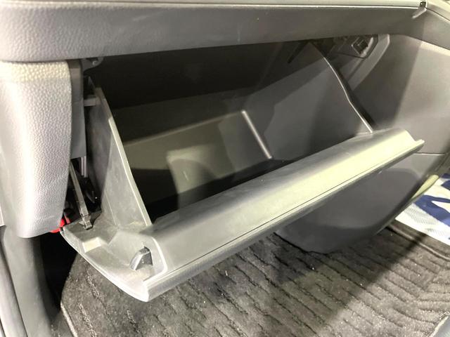 ステップワゴン ｅ：ＨＥＶスパーダ　プレミアムライン　後席モニター　純正１１．４型ナビ　全周囲カメラ　両側電動スライドドア　シートヒーター　禁煙車　スマートキー　ＬＥＤヘッドライト　アダプティブクルーズコントロール　ＥＴＣ　衝突軽減装置（46枚目）