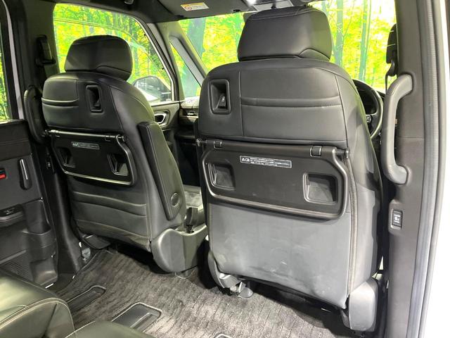 ステップワゴン ｅ：ＨＥＶスパーダ　プレミアムライン　後席モニター　純正１１．４型ナビ　全周囲カメラ　両側電動スライドドア　シートヒーター　禁煙車　スマートキー　ＬＥＤヘッドライト　アダプティブクルーズコントロール　ＥＴＣ　衝突軽減装置（49枚目）