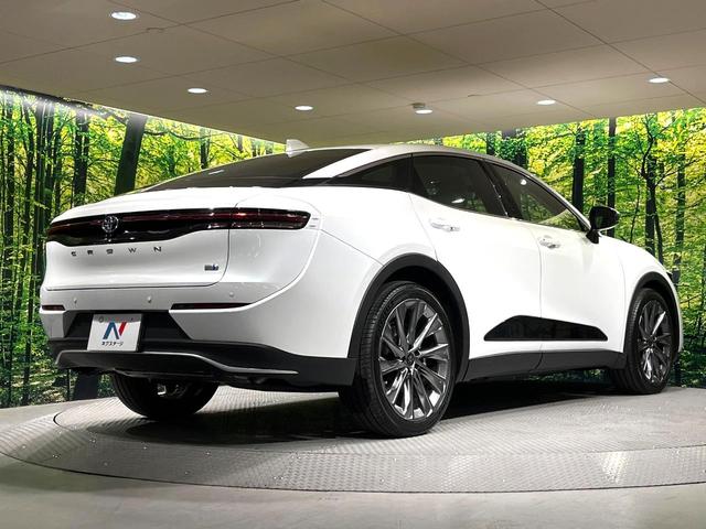 クラウンクロスオーバー Ｇレザーパッケージ　４ＷＤ　１２．３インチ純正ナビ　バックカメラ　衝突被害軽減システム　レーダークルーズ　レザーシート　前席シートエアコン　ドラレコ　スマートキー　ＬＥＤヘッド　ビルトインＥＴＣ　純正２１インチアルミ（17枚目）