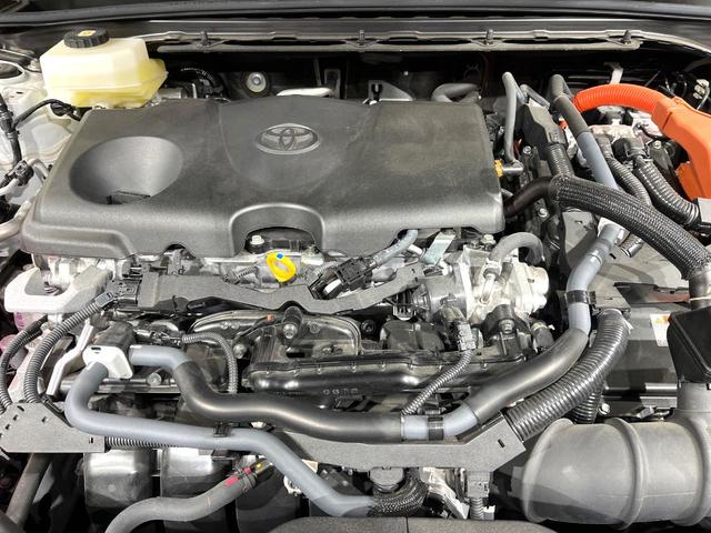 クラウンクロスオーバー Ｇレザーパッケージ　４ＷＤ　１２．３インチ純正ナビ　バックカメラ　衝突被害軽減システム　レーダークルーズ　レザーシート　前席シートエアコン　ドラレコ　スマートキー　ＬＥＤヘッド　ビルトインＥＴＣ　純正２１インチアルミ（18枚目）