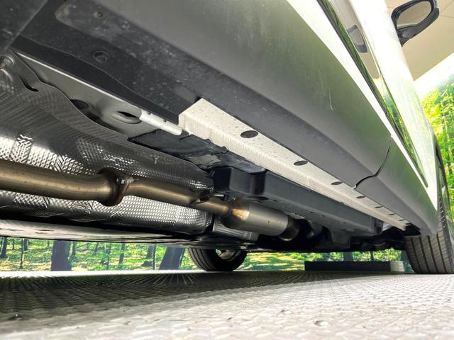 クラウンクロスオーバー Ｇレザーパッケージ　４ＷＤ　１２．３インチ純正ナビ　バックカメラ　衝突被害軽減システム　レーダークルーズ　レザーシート　前席シートエアコン　ドラレコ　スマートキー　ＬＥＤヘッド　ビルトインＥＴＣ　純正２１インチアルミ（21枚目）